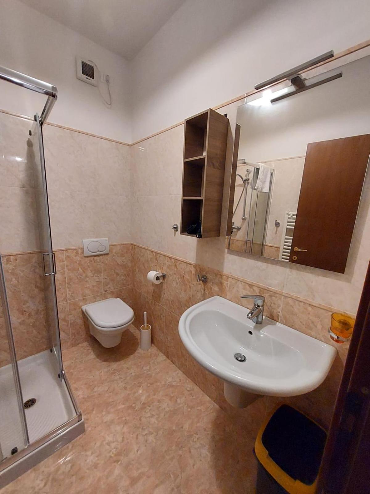 Vida Loca Apartments La Madonnina Пескьера-дель-Гарда Экстерьер фото